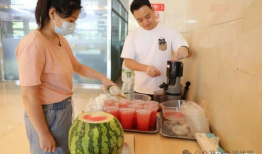 吃瓜最新事件爆料厨房,吃瓜事件背后的惊人真相